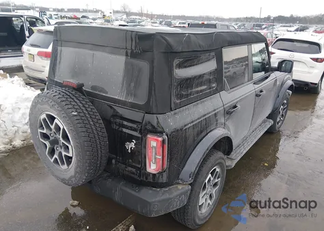 2024 Ford Bronco Outer Banks z USA, uszkodzony, nr VIN 1FMDE8BH1RLA53527